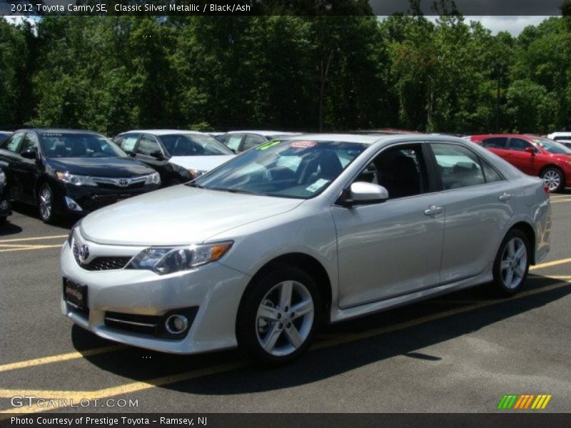 Classic Silver Metallic / Black/Ash 2012 Toyota Camry SE