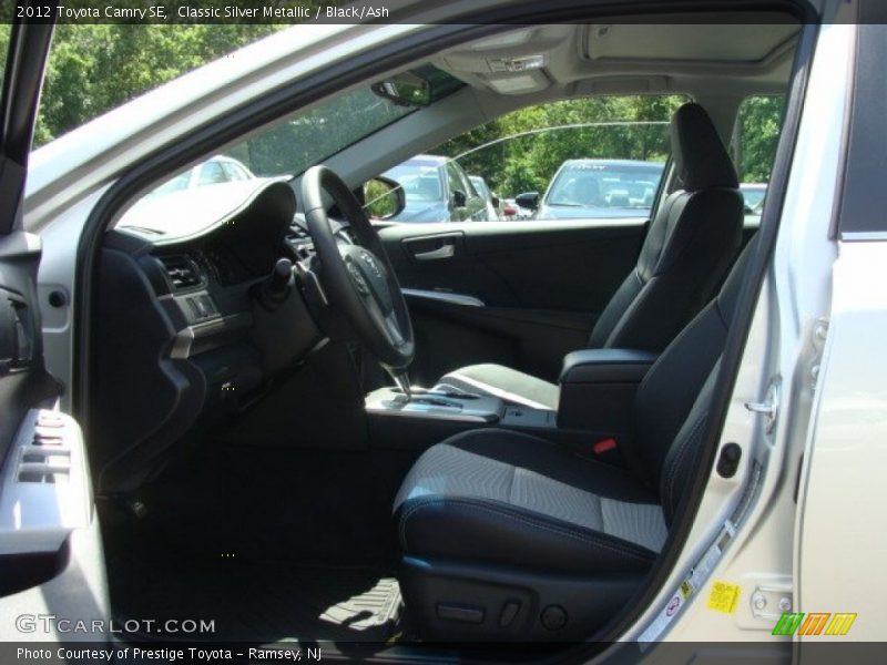 Classic Silver Metallic / Black/Ash 2012 Toyota Camry SE