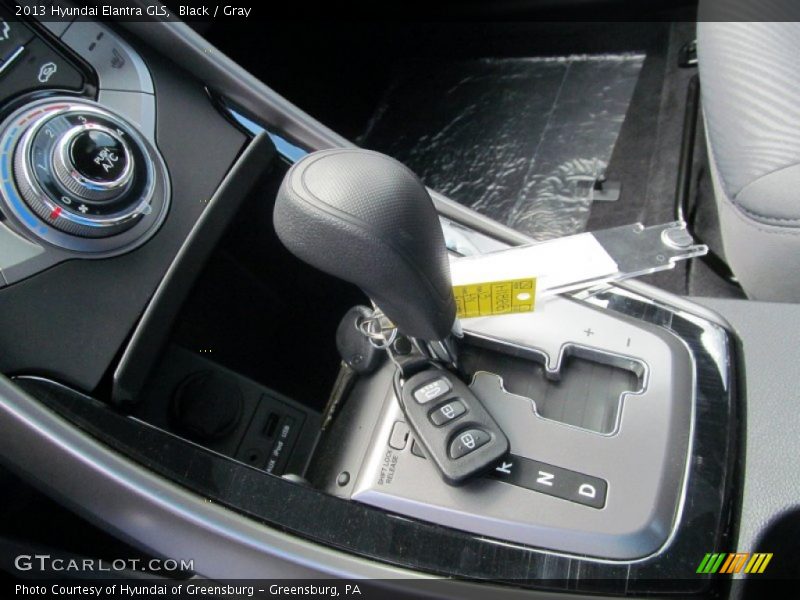 Black / Gray 2013 Hyundai Elantra GLS