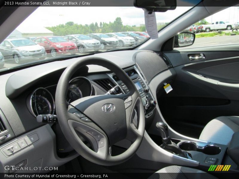Midnight Black / Gray 2013 Hyundai Sonata GLS