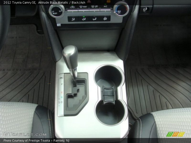 Attitude Black Metallic / Black/Ash 2012 Toyota Camry SE