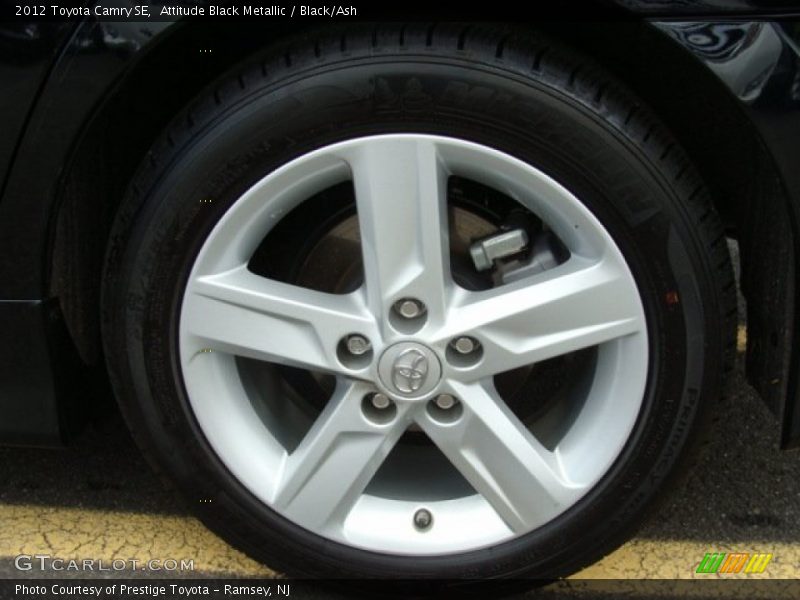 Attitude Black Metallic / Black/Ash 2012 Toyota Camry SE