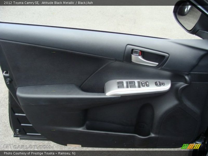 Attitude Black Metallic / Black/Ash 2012 Toyota Camry SE