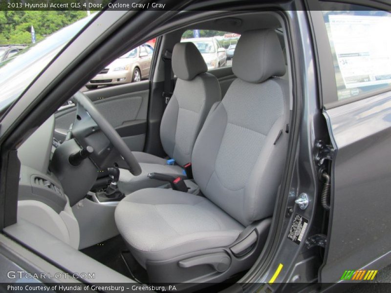  2013 Accent GLS 4 Door Gray Interior