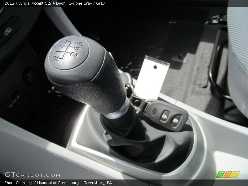  2013 Accent GLS 4 Door 6 Speed Manual Shifter