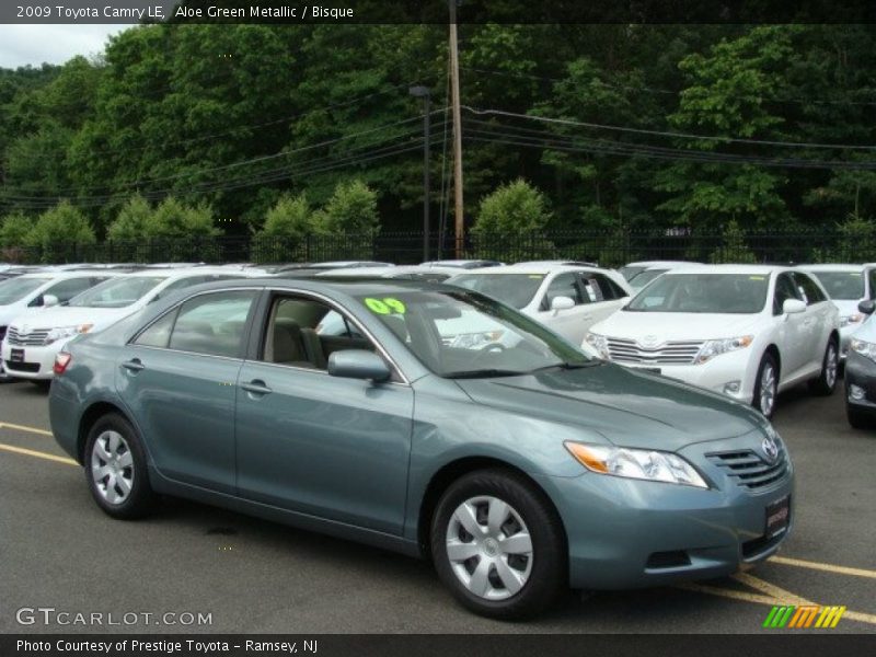 Aloe Green Metallic / Bisque 2009 Toyota Camry LE
