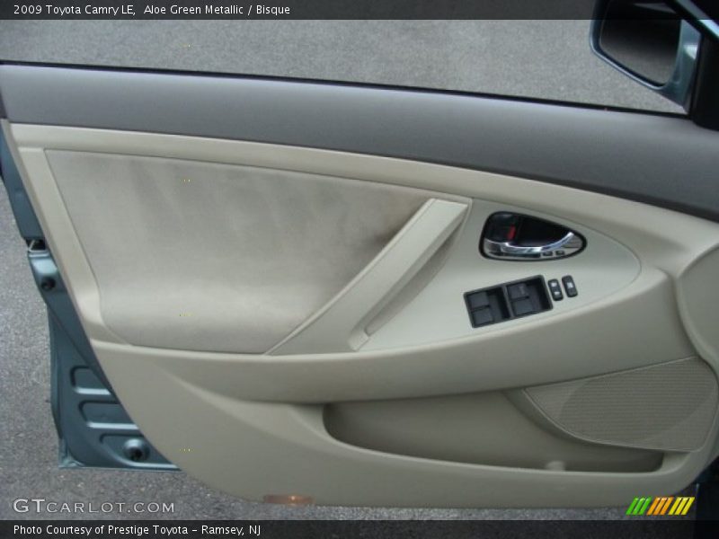 Aloe Green Metallic / Bisque 2009 Toyota Camry LE