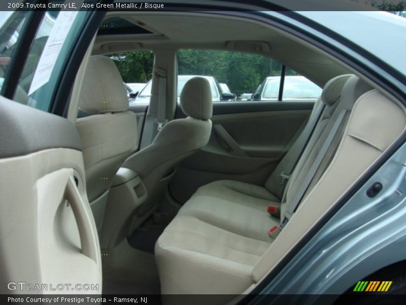 Aloe Green Metallic / Bisque 2009 Toyota Camry LE