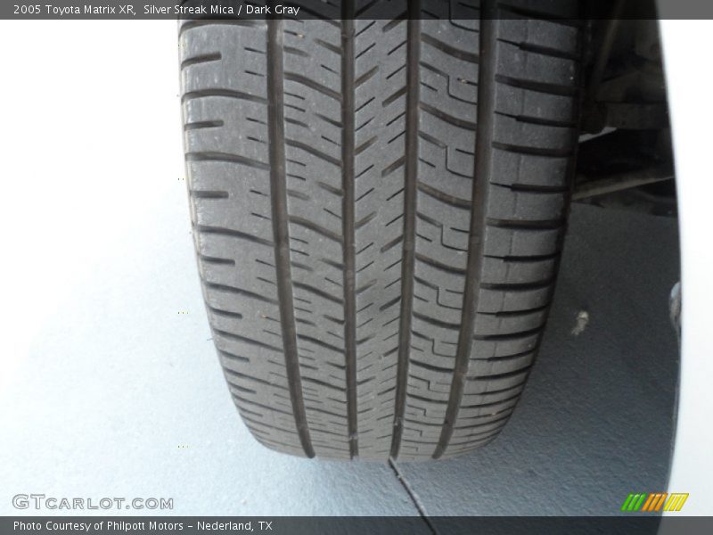 Silver Streak Mica / Dark Gray 2005 Toyota Matrix XR