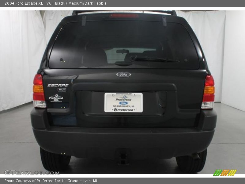Black / Medium/Dark Pebble 2004 Ford Escape XLT V6
