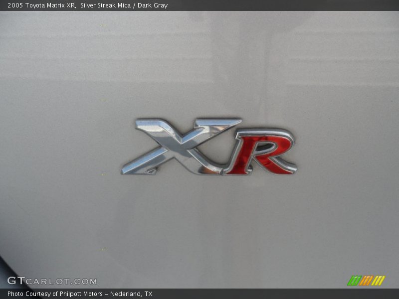 Silver Streak Mica / Dark Gray 2005 Toyota Matrix XR