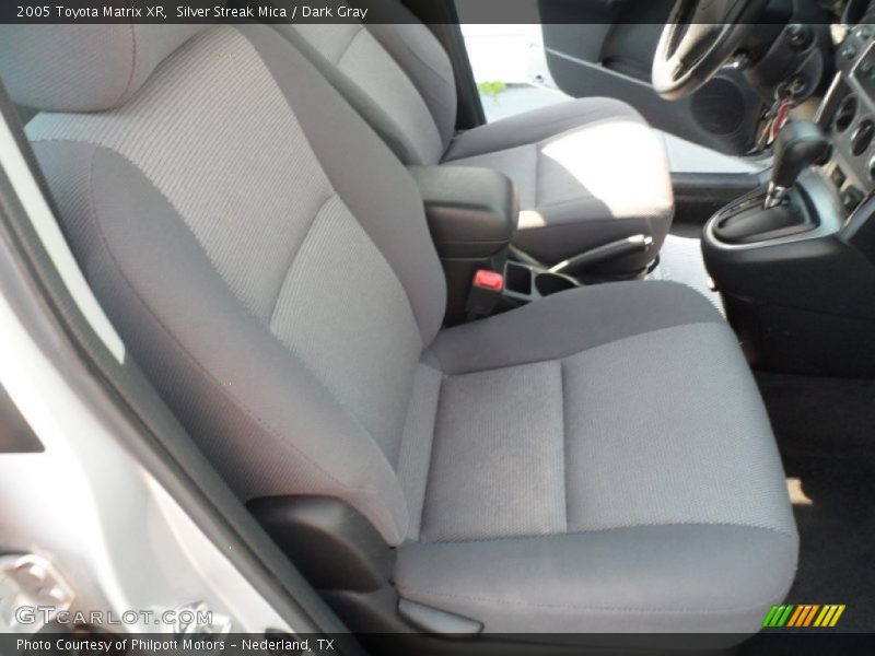 Silver Streak Mica / Dark Gray 2005 Toyota Matrix XR