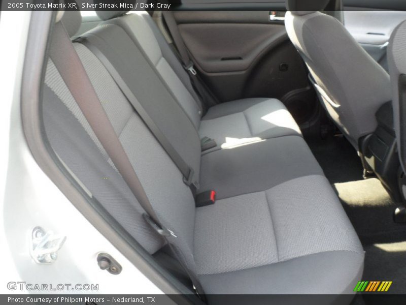 Silver Streak Mica / Dark Gray 2005 Toyota Matrix XR