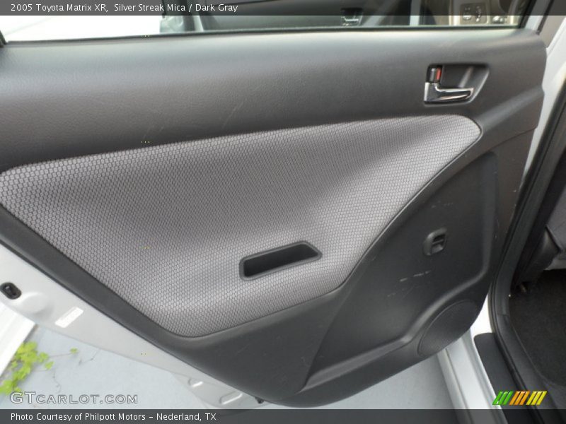 Silver Streak Mica / Dark Gray 2005 Toyota Matrix XR