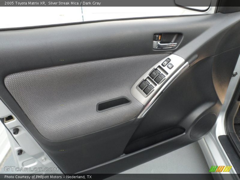 Silver Streak Mica / Dark Gray 2005 Toyota Matrix XR