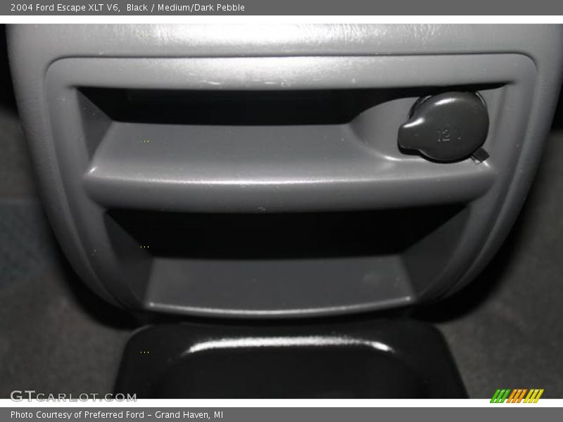 Black / Medium/Dark Pebble 2004 Ford Escape XLT V6