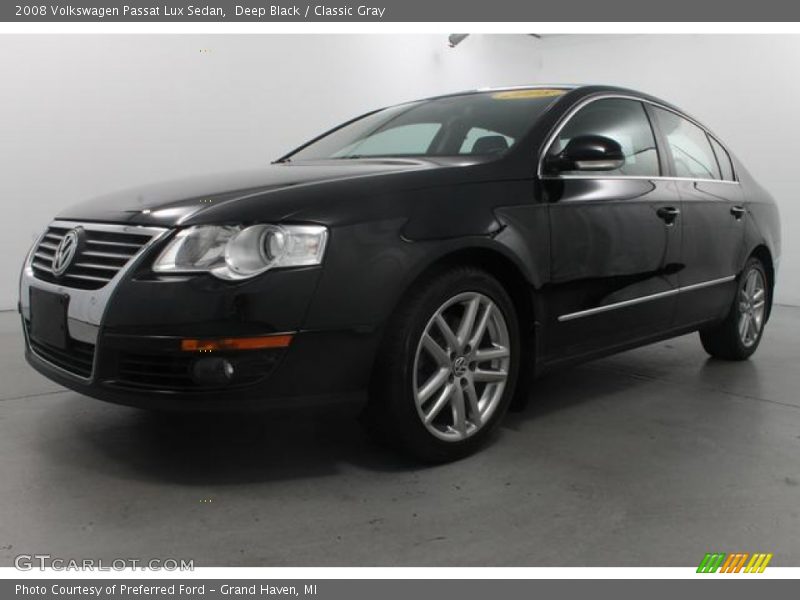 Deep Black / Classic Gray 2008 Volkswagen Passat Lux Sedan