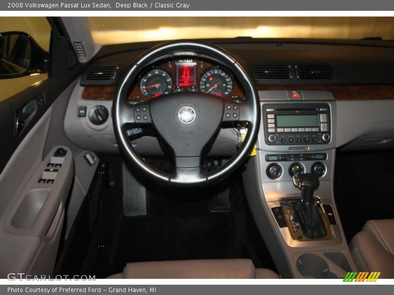 Deep Black / Classic Gray 2008 Volkswagen Passat Lux Sedan