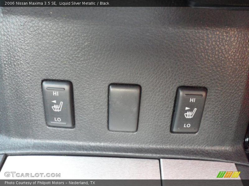 Liquid Silver Metallic / Black 2006 Nissan Maxima 3.5 SE