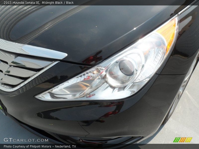 Midnight Black / Black 2013 Hyundai Sonata SE