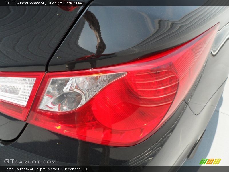 Midnight Black / Black 2013 Hyundai Sonata SE