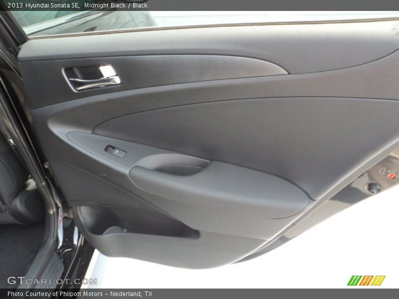 Midnight Black / Black 2013 Hyundai Sonata SE