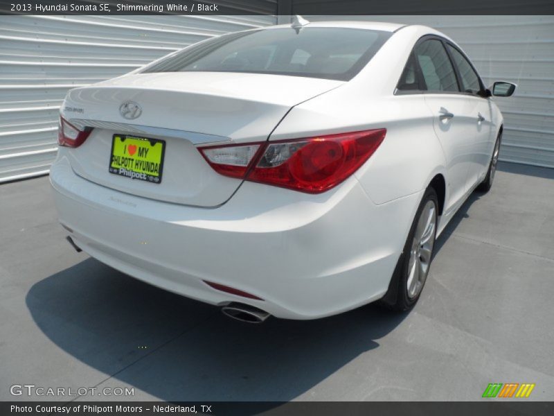 Shimmering White / Black 2013 Hyundai Sonata SE