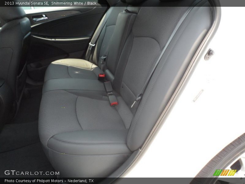 Shimmering White / Black 2013 Hyundai Sonata SE