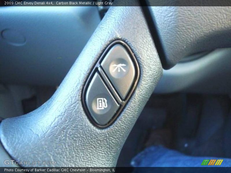 Carbon Black Metallic / Light Gray 2009 GMC Envoy Denali 4x4