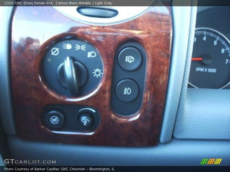 Carbon Black Metallic / Light Gray 2009 GMC Envoy Denali 4x4