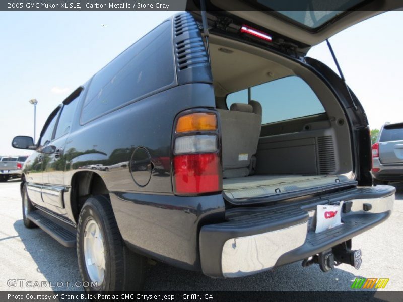 Carbon Metallic / Stone Gray 2005 GMC Yukon XL SLE