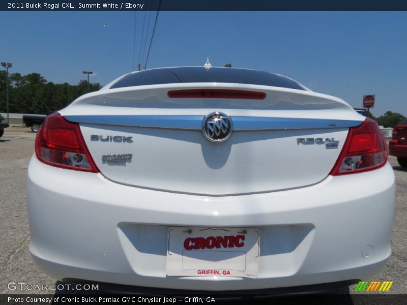 Summit White / Ebony 2011 Buick Regal CXL