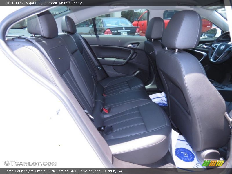 Summit White / Ebony 2011 Buick Regal CXL