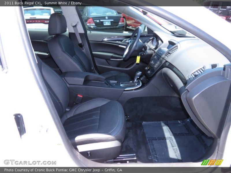 Summit White / Ebony 2011 Buick Regal CXL
