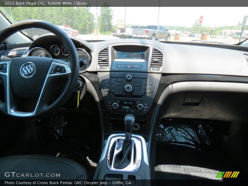 Summit White / Ebony 2011 Buick Regal CXL