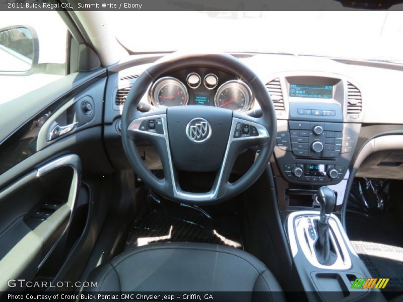 Summit White / Ebony 2011 Buick Regal CXL