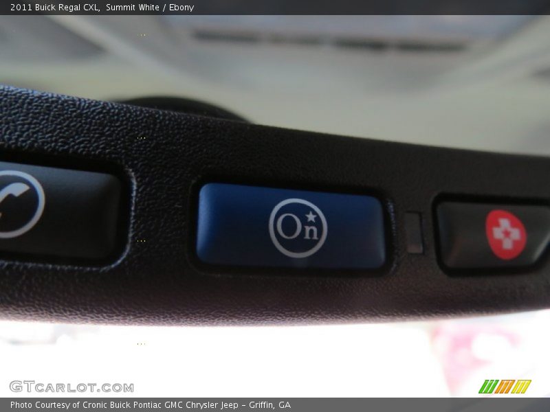 Summit White / Ebony 2011 Buick Regal CXL