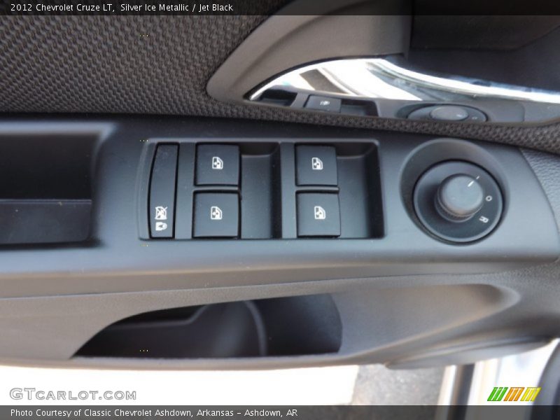 Silver Ice Metallic / Jet Black 2012 Chevrolet Cruze LT