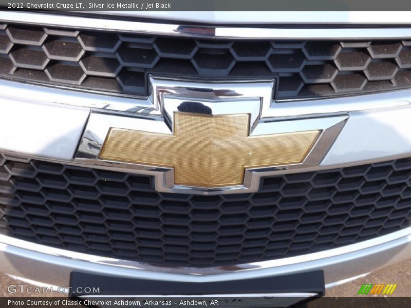 Silver Ice Metallic / Jet Black 2012 Chevrolet Cruze LT