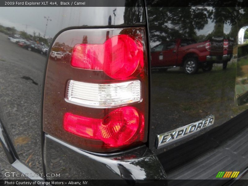 Black / Camel 2009 Ford Explorer XLT 4x4