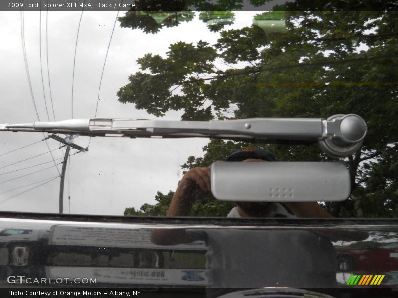 Black / Camel 2009 Ford Explorer XLT 4x4