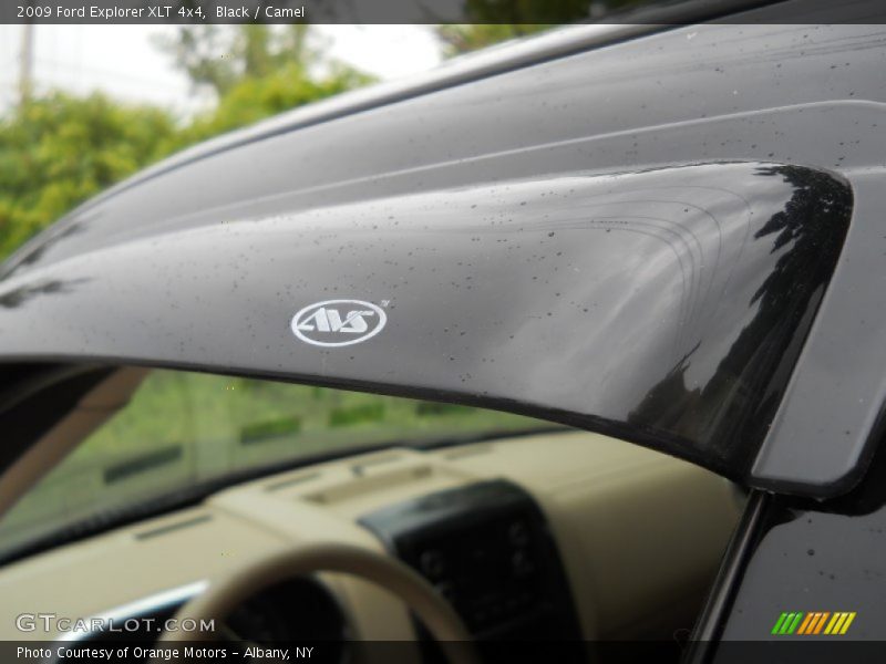 Black / Camel 2009 Ford Explorer XLT 4x4