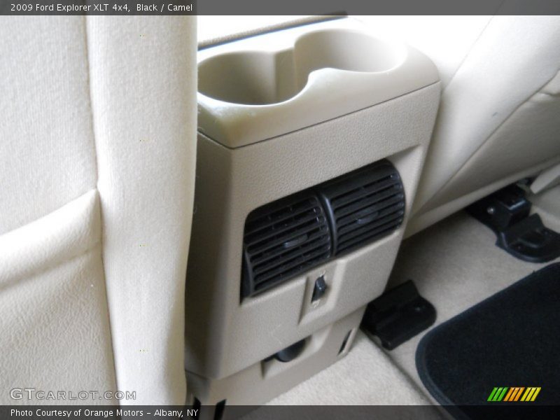 Black / Camel 2009 Ford Explorer XLT 4x4