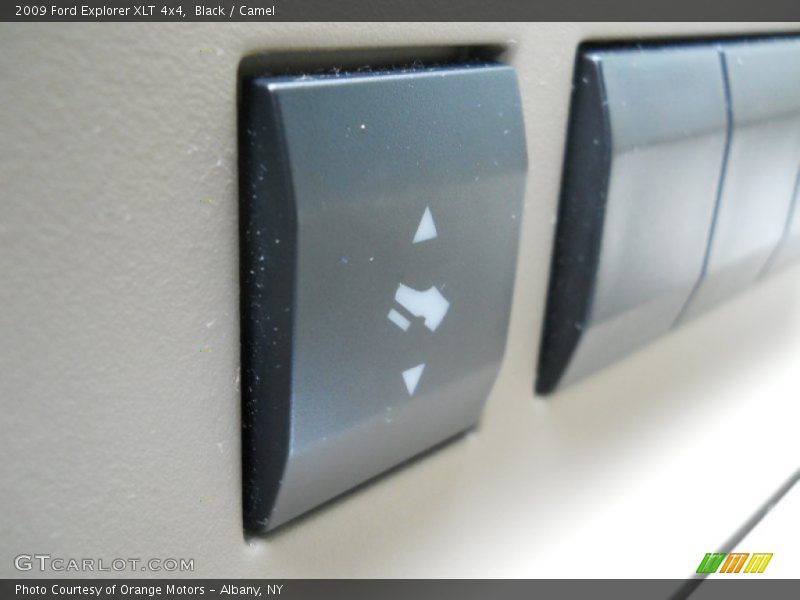 Black / Camel 2009 Ford Explorer XLT 4x4