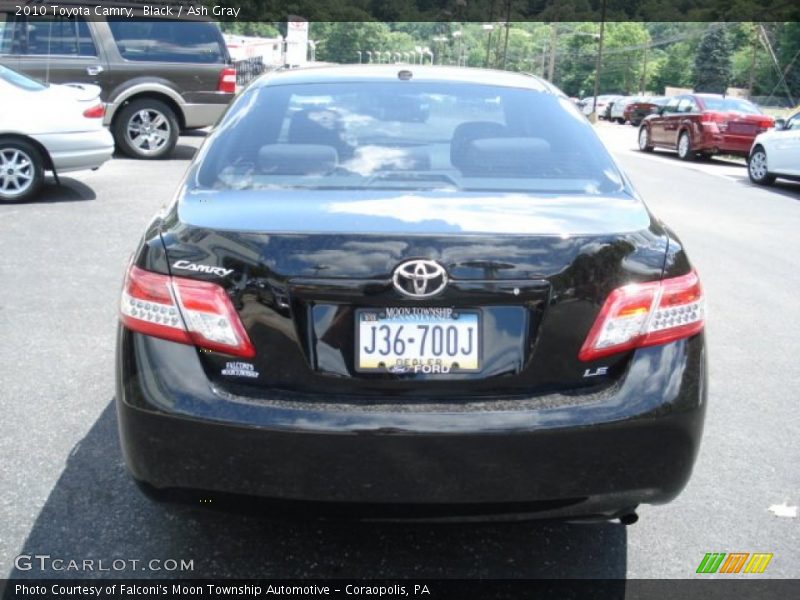 Black / Ash Gray 2010 Toyota Camry