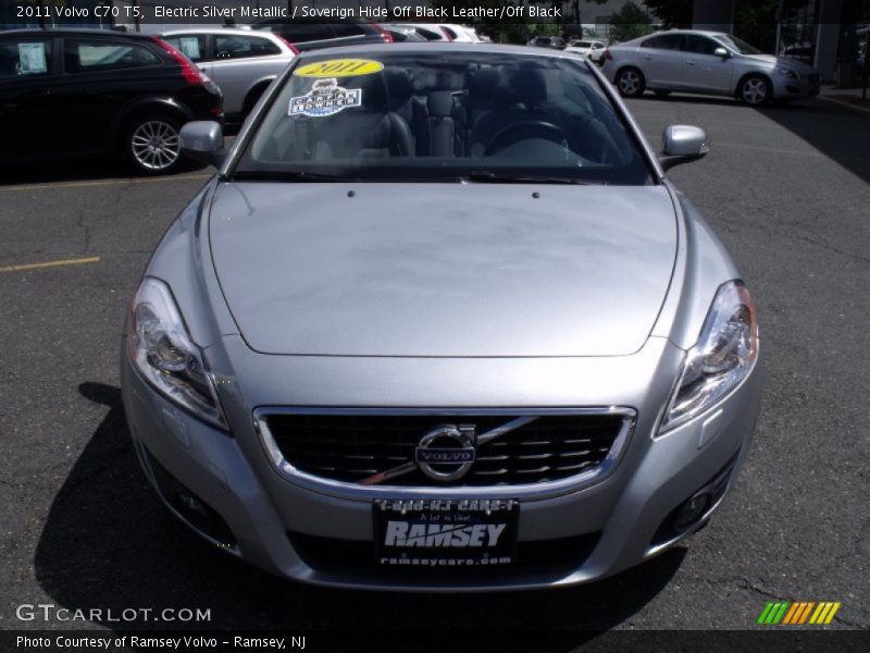 Electric Silver Metallic / Soverign Hide Off Black Leather/Off Black 2011 Volvo C70 T5