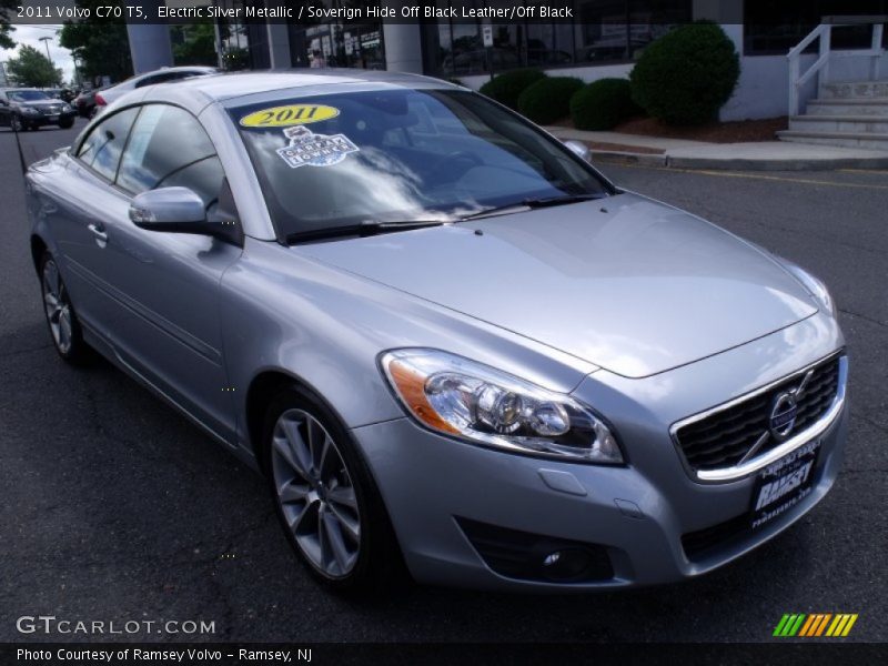 Electric Silver Metallic / Soverign Hide Off Black Leather/Off Black 2011 Volvo C70 T5