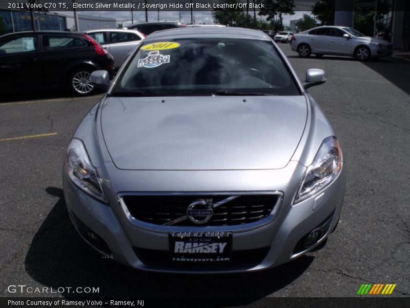 Electric Silver Metallic / Soverign Hide Off Black Leather/Off Black 2011 Volvo C70 T5