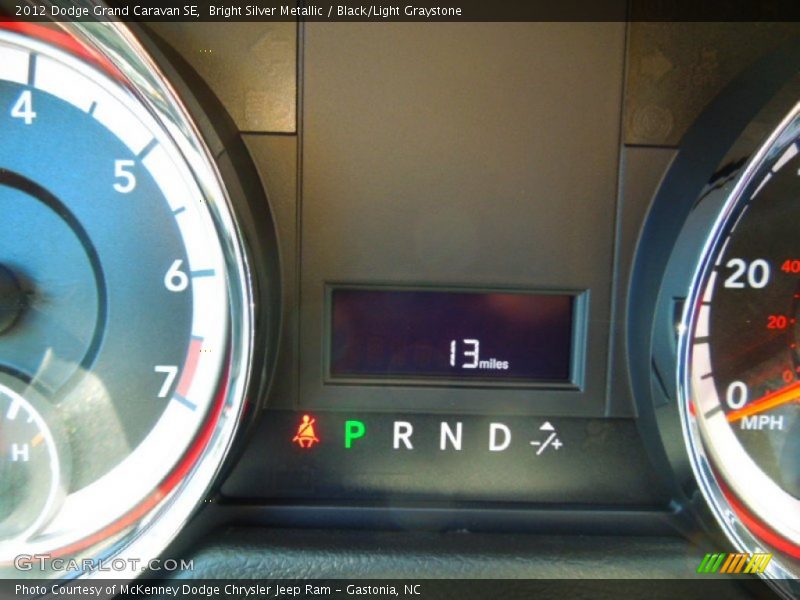 Bright Silver Metallic / Black/Light Graystone 2012 Dodge Grand Caravan SE