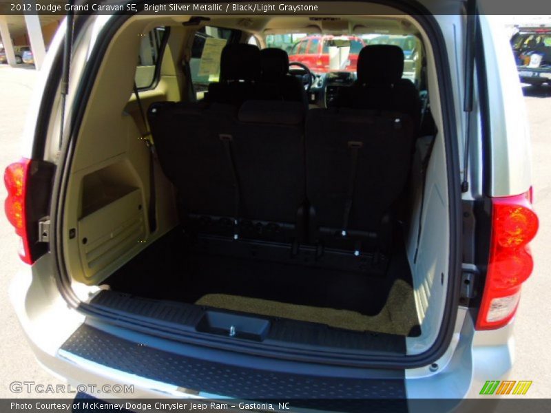 Bright Silver Metallic / Black/Light Graystone 2012 Dodge Grand Caravan SE